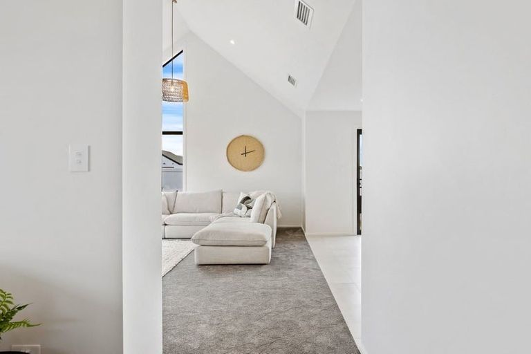 Photo of property in 4 Timara Crescent, Marshland, Christchurch, 8083