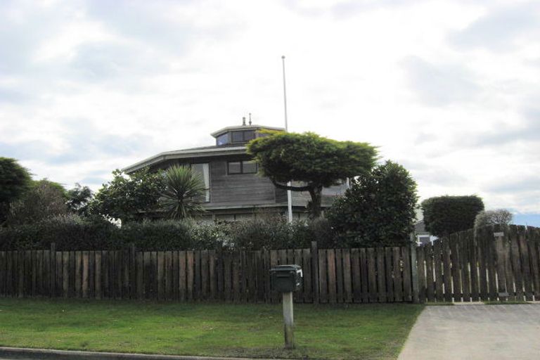 Photo of property in 7 Duncan Street, Waikawa Beach, Levin, 5573