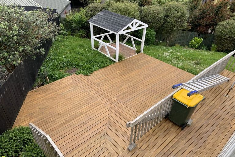 Photo of property in 23a Melandra Road, Stanmore Bay, Whangaparaoa, 0932