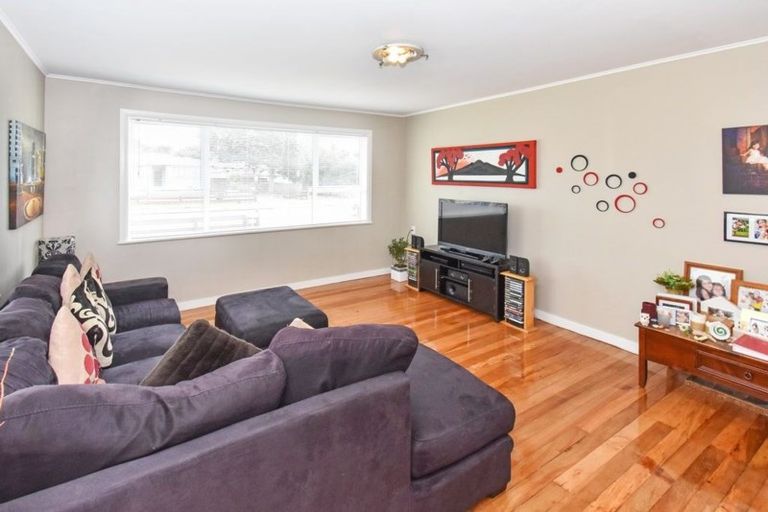 Photo of property in 12 Harper Street, Papakura, 2110