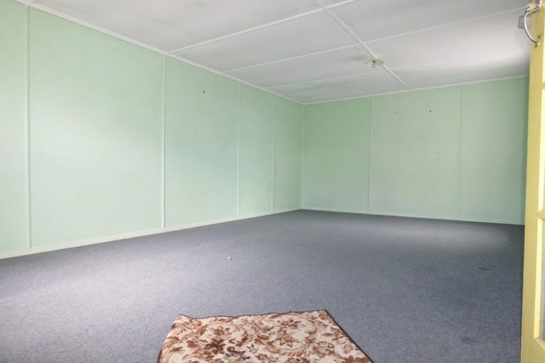 Photo of property in 7 Lismore Street, Strandon, New Plymouth, 4312
