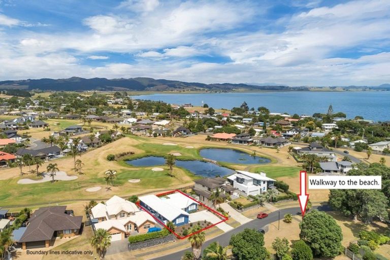 Photo of property in 9 Barbados Way, One Tree Point, 0118