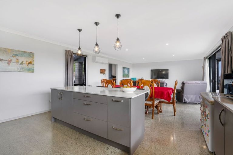 Photo of property in 4 Matahehe Lane, Tinopai, Matakohe, 0593