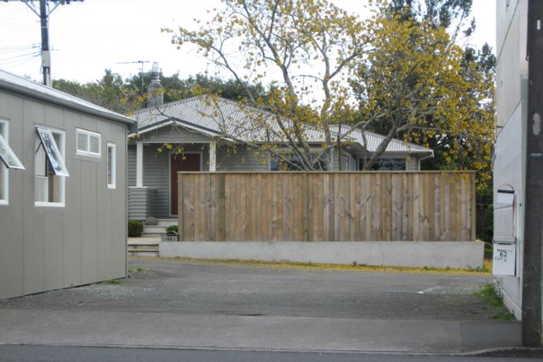 Photo of property in 62 Govett Avenue, Frankleigh Park, New Plymouth, 4310