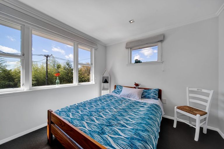 Photo of property in 46 Awanui Street, Merrilands, New Plymouth, 4312