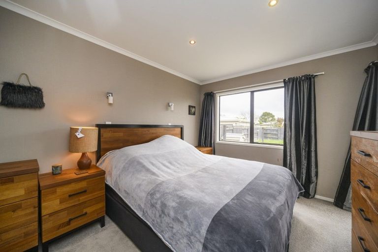 Photo of property in 9 Cargill Grove, Kelvin Grove, Palmerston North, 4414