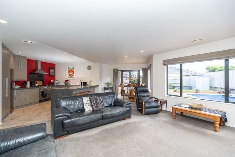 Photo of property in 20 Merlin Close, Huntington, Hamilton, 3210