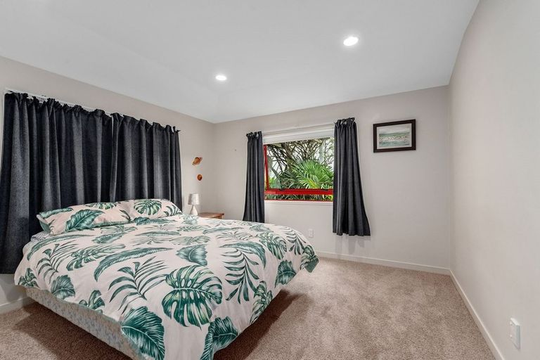 Photo of property in 17 Okura River Road, Okura, Albany, 0792