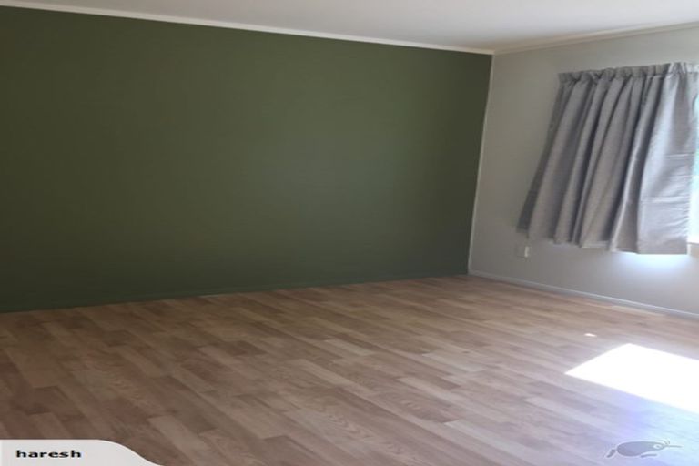 Photo of property in 1/44 Megan Avenue, Pakuranga Heights, Auckland, 2010