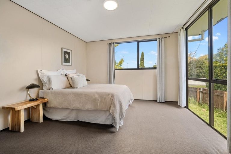 Photo of property in 2 Cameron Place, Ranui, Auckland, 0612