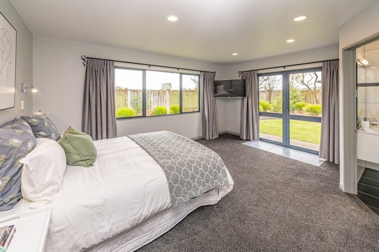 Photo of property in 43 Kakaho Drive, Tawhero, Whanganui, 4501