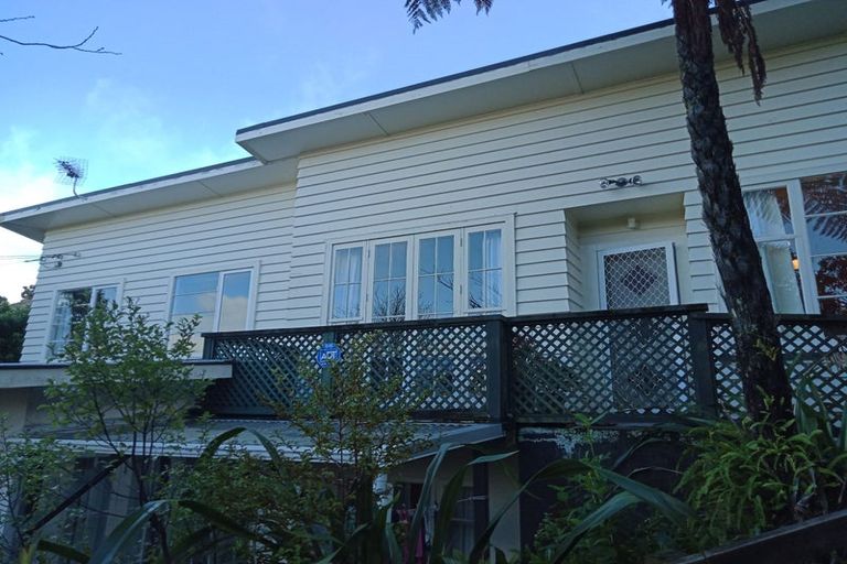 Photo of property in 8 Chester Road, Tawa, Wellington, 5028