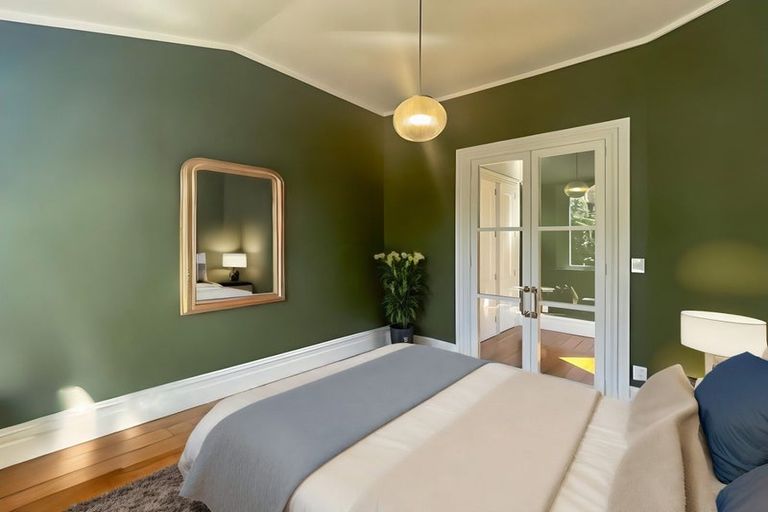 Photo of property in 15 Elizabeth Street, Mount Victoria, Wellington, 6011