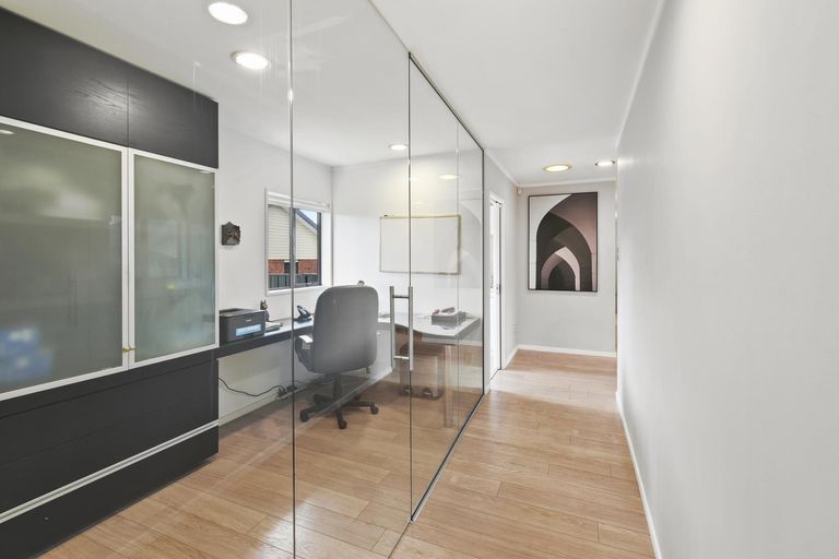 Photo of property in 8 Gigi Place, Conifer Grove, Takanini, 2112