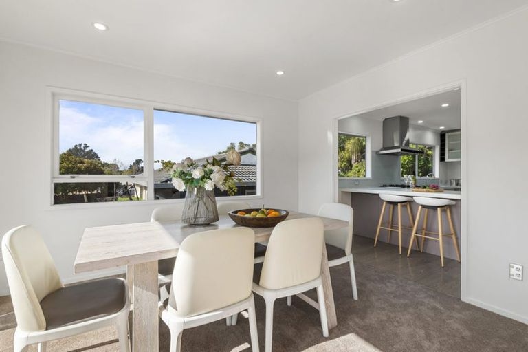 Photo of property in 58 Maxwelton Drive, Mairangi Bay, Auckland, 0630