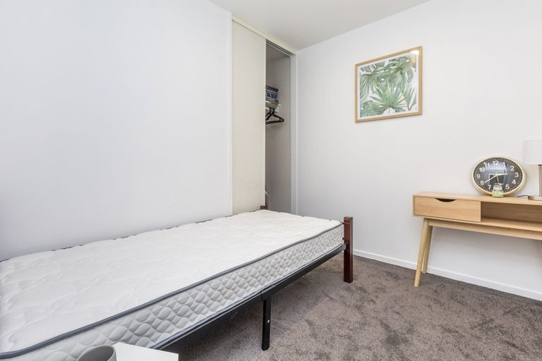 Photo of property in Scotia Tower Apartments, 8a/8 Scotia Place, Auckland Central, Auckland, 1010