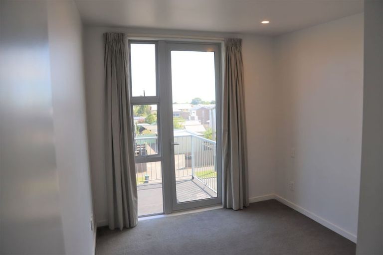 Photo of property in 2/44 Packe Street, Edgeware, Christchurch, 8013