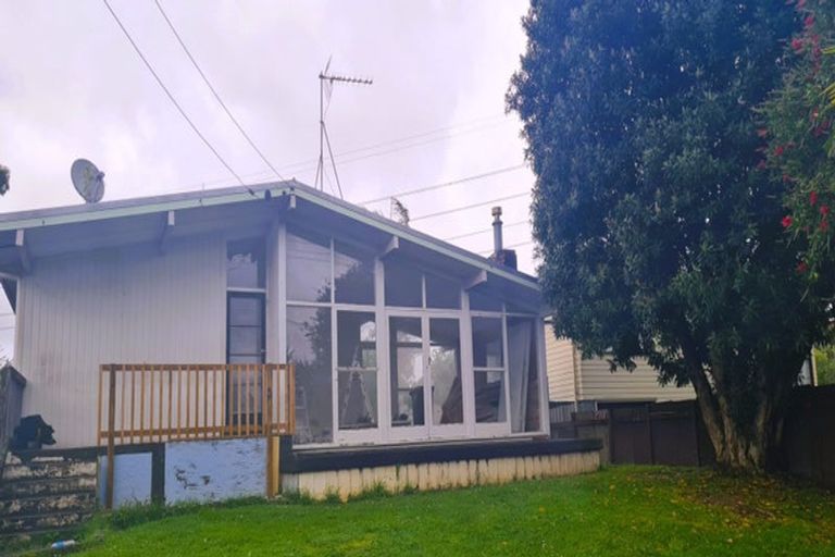 Photo of property in 4 Jukes Place, Otara, Auckland, 2023