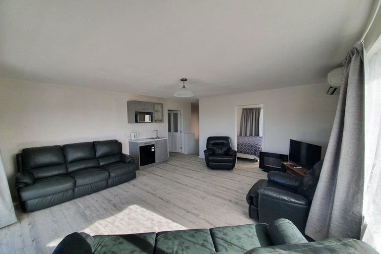 Photo of property in 73 Churchill Street, Kaikoura, 7300