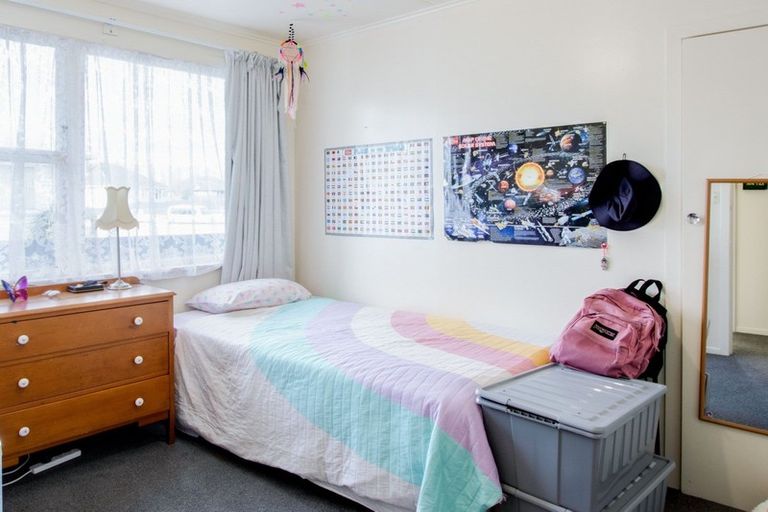 Photo of property in 411 Huia Street, Camberley, Hastings, 4120