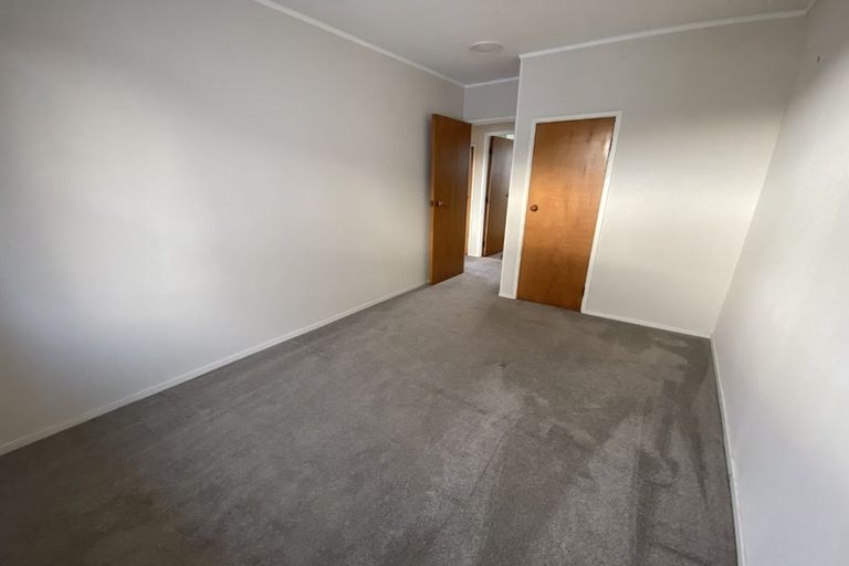 Photo of property in 29 Cockayne Crescent, Sunnynook, Auckland, 0620