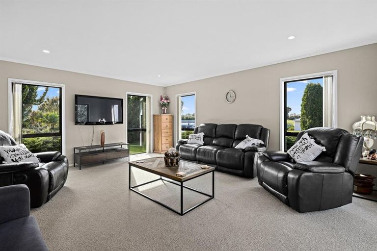 Photo of property in 5 Omana Avenue, Shelly Beach, Helensville, 0874