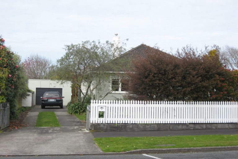 Photo of property in 5 Drake Street, Vogeltown, New Plymouth, 4310