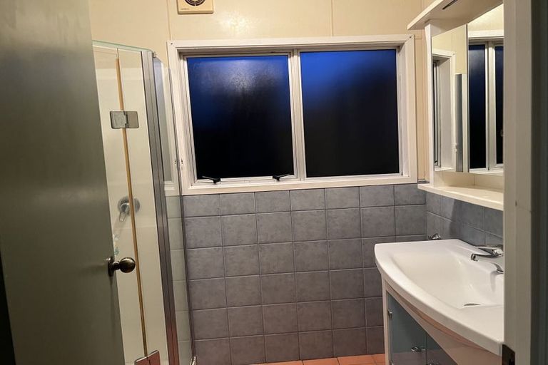 Photo of property in 1/16 Chevis Place, Pakuranga, Auckland, 2010