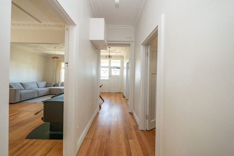 Photo of property in 74 Forbury Road, Saint Clair, Dunedin, 9012