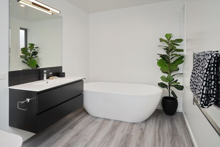 Photo of property in 96 Tapu Road, Huapai, Kumeu, 0810