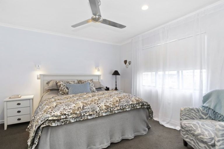 Photo of property in 2/8 Victoria Road, Mount Maunganui, 3116