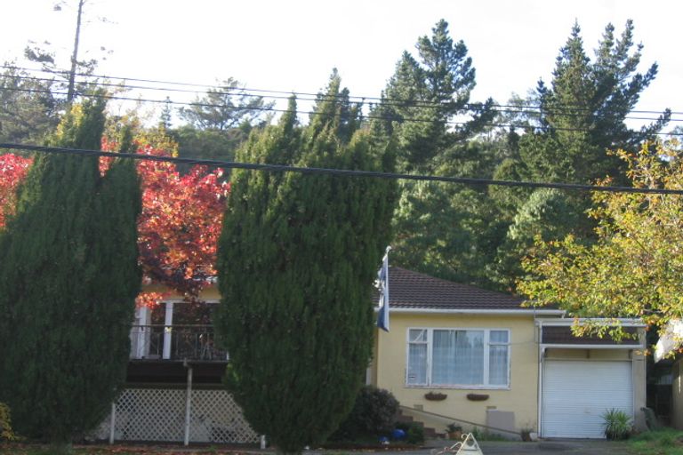 Photo of property in 33 Montgomery Street, Stokes Valley, Lower Hutt, 5019