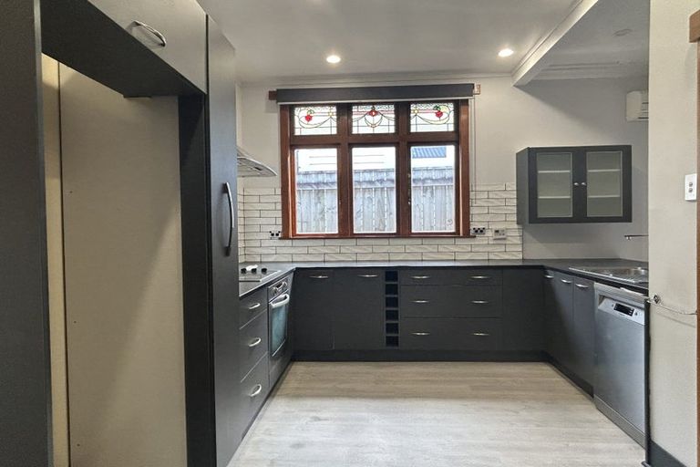 Photo of property in 15 Rolleston Street, Mount Cook, Wellington, 6021