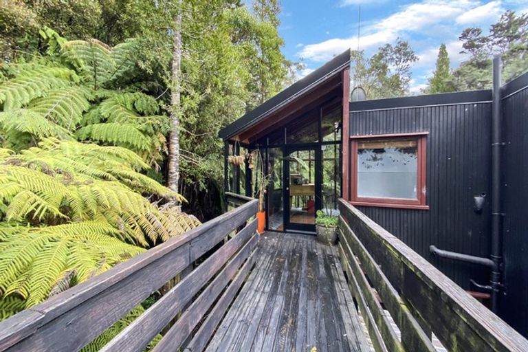 Photo of property in 221 Titirangi Road, Titirangi, Auckland, 0604