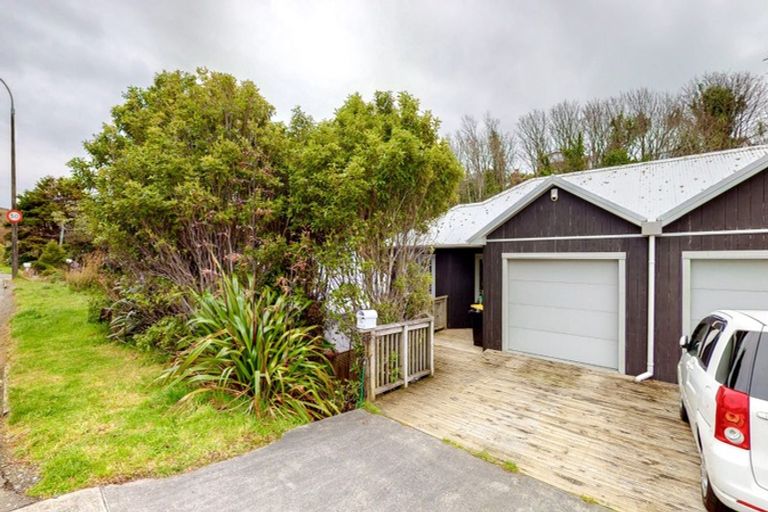 Photo of property in 263 Middleton Road, Glenside, Wellington, 6037