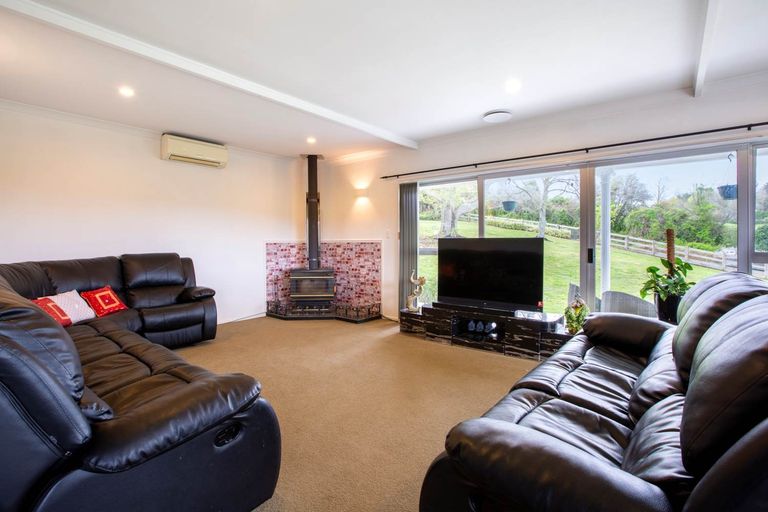 Photo of property in 631 Pinnacle Hill Road, Bombay, 2675