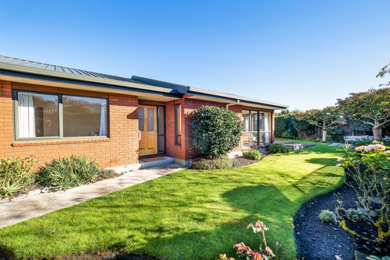 Photo of property in 2/39 Sparks Road, Hoon Hay, Christchurch, 8025