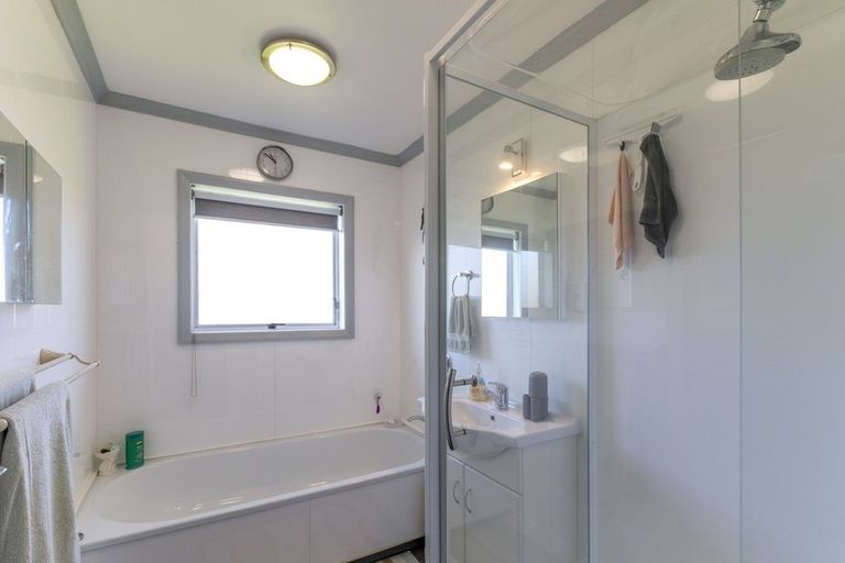 Photo of property in 12 Heather Street, Levin, 5510