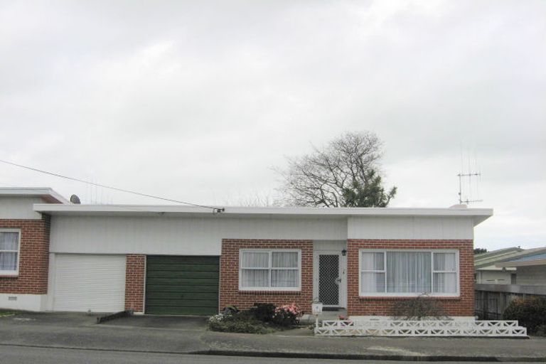 Photo of property in 79 Winchester Street, Levin, 5510