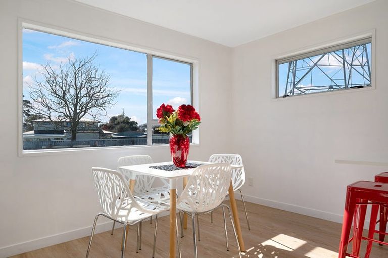 Photo of property in 4 Serrano Place, Clover Park, Auckland, 2023