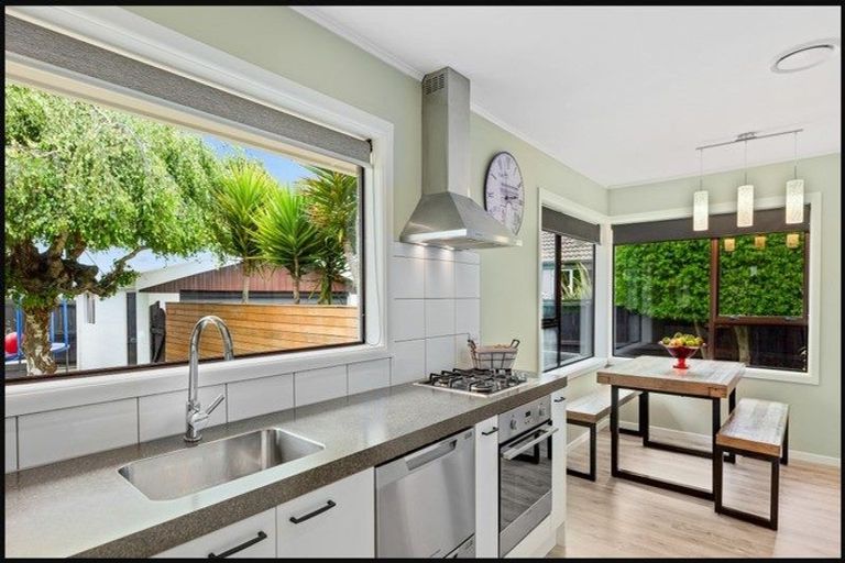 Photo of property in 15 Elwyn Place, Avonhead, Christchurch, 8042