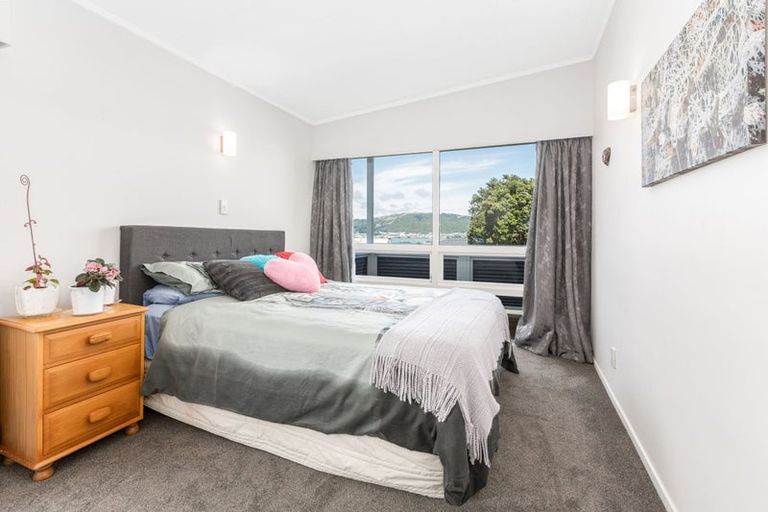 Photo of property in 9 Annan Grove, Papakowhai, Porirua, 5024