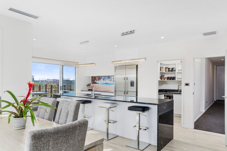 Photo of property in 1 Livingstone Drive, Papamoa Beach, Papamoa, 3118