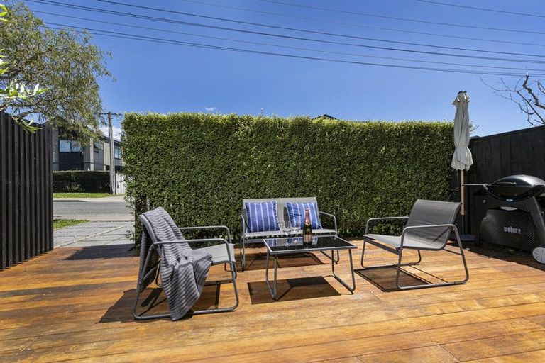 Photo of property in 70a Neil Avenue, Te Atatu Peninsula, Auckland, 0610