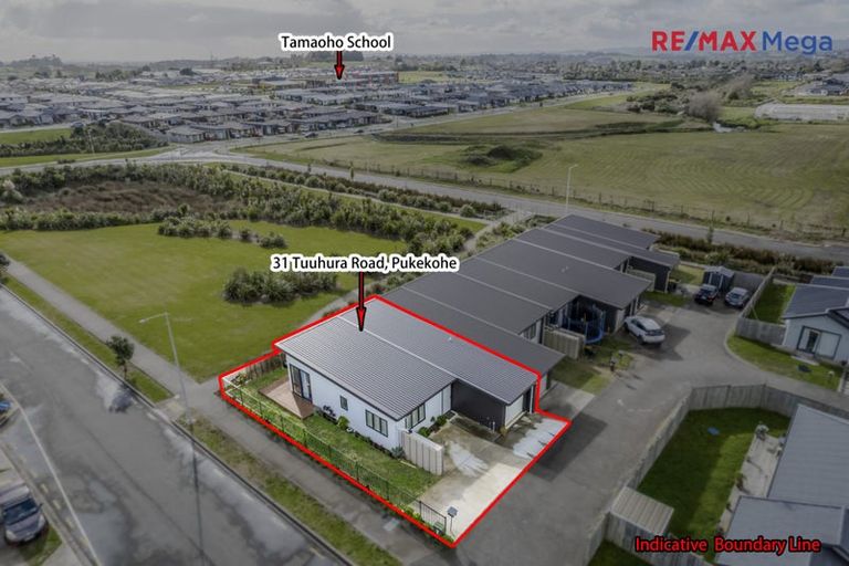 Photo of property in 31 Tuuhura Road, Pukekohe, 2120