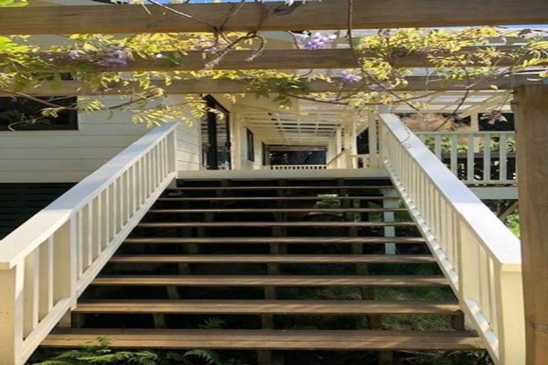 Photo of property in 20a Ostrich Farm Road, Pukekohe, 2676