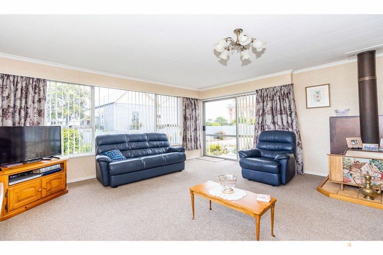 Photo of property in 5b Cameron Street, Waimate, 7924