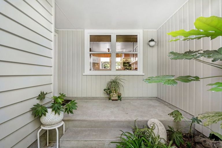 Photo of property in 9 Anaru Place, Awapuni, Palmerston North, 4412