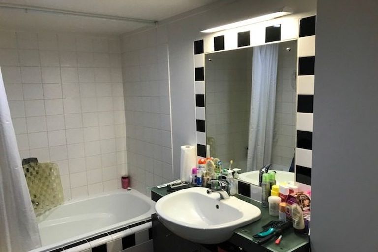 Photo of property in Dominion Apartments, 12/80 Victoria Street, Wellington Central, Wellington, 6011