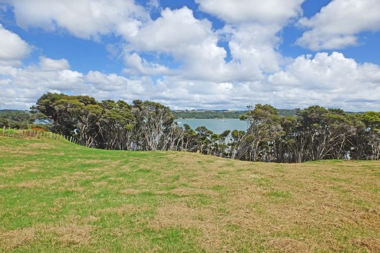 Photo of property in 121 Ridge Road, Mahurangi East, Warkworth, 0982